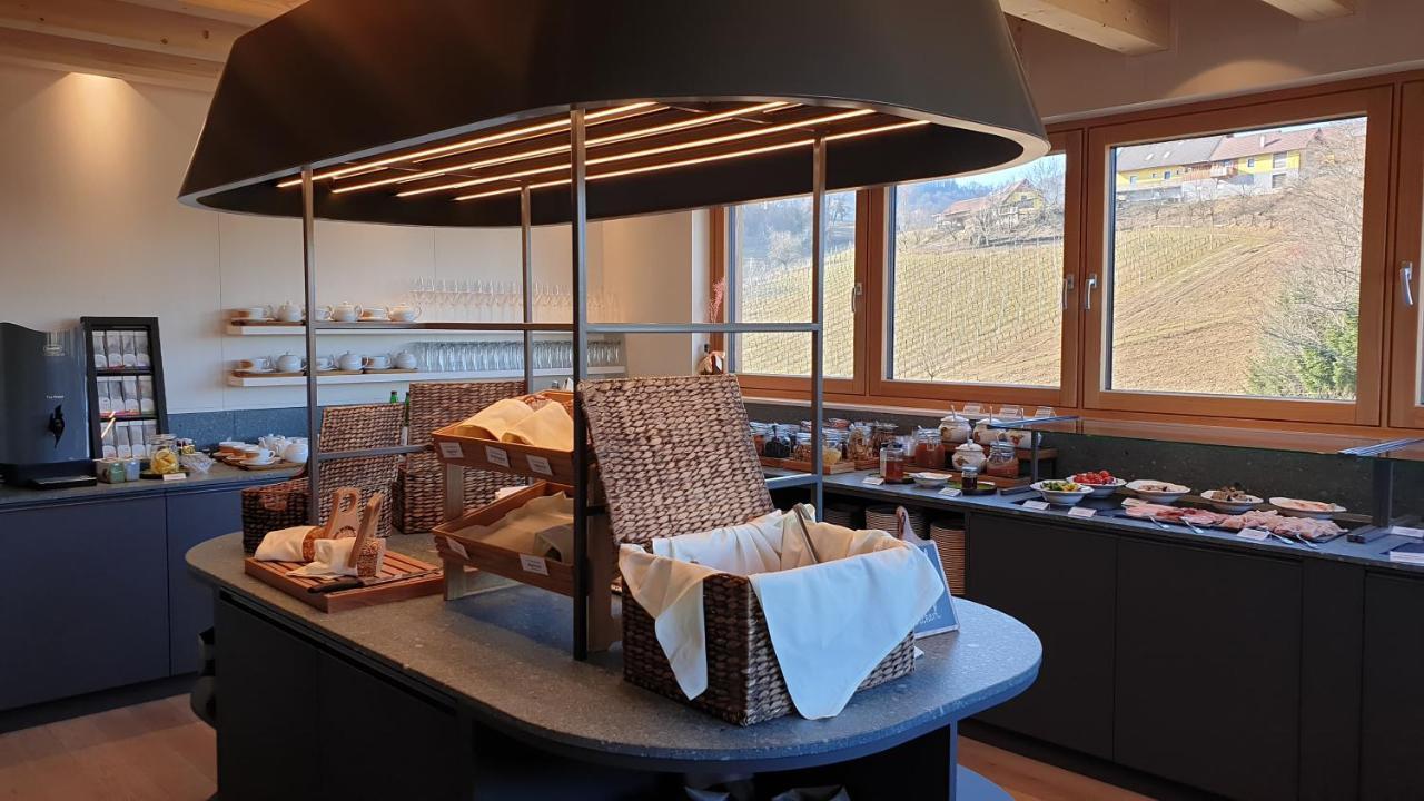 Landgut Am Poessnitzberg Hotel Leutschach Ngoại thất bức ảnh